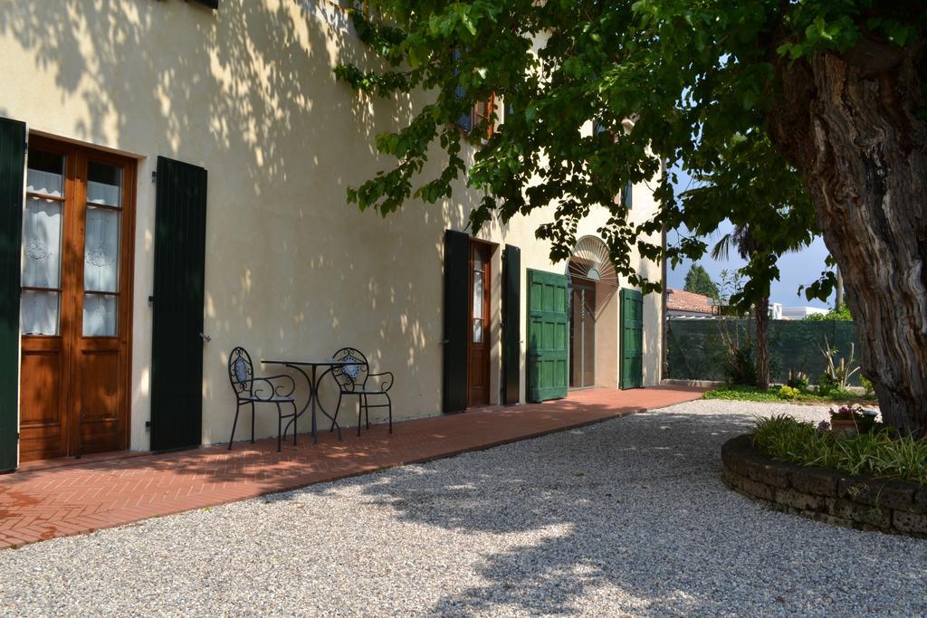 Penzion Agriturismo La Breda San Felice del Benaco Exteriér fotografie